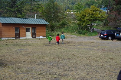 千本高原でキャンプで野球