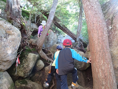 子供と登山 瑞牆山 富士見平小屋で初テント場泊!!後編 子供と登山 瑞牆山 富士見平小屋で初テント場泊!!後編