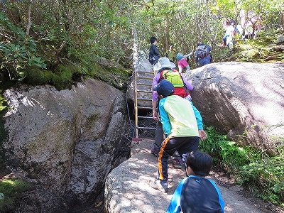 子供と登山 瑞牆山 富士見平小屋で初テント場泊!!後編 子供と登山 瑞牆山 富士見平小屋で初テント場泊!!後編