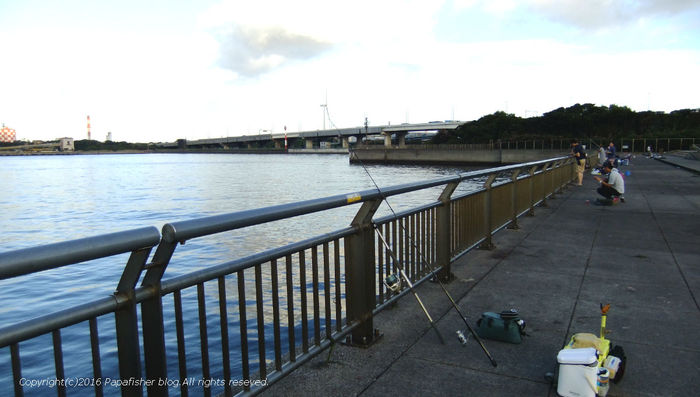 嵐の前に東扇島西公園釣査1 嵐の前に東扇島西公園釣査1