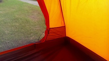 リサイクルショップで購入したテントの試し張り リサイクルショップで購入したテントの試し張り