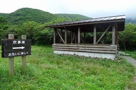 豪雨の坊ガツルキャンプ場