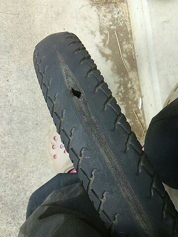 30年ぶりのタイヤ交換 30年ぶりのタイヤ交換