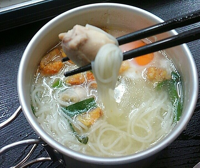 夏の名残りのそーめんで作る “鶏肉ニラ玉にゅうめん” 夏の名残りのそーめんで作る “鶏肉ニラ玉にゅうめん”