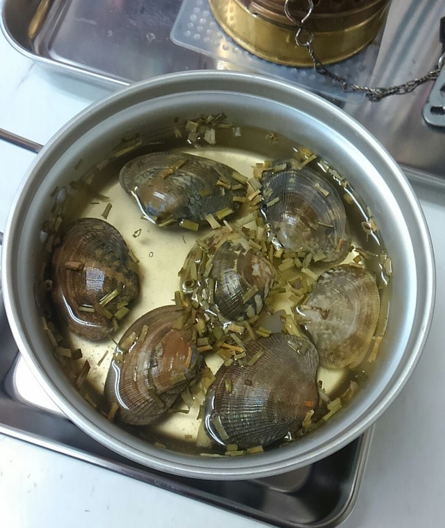 メスティン de パエリアは 殻付きあさりでリベンジ! メスティン de パエリアは 殻付きあさりでリベンジ!