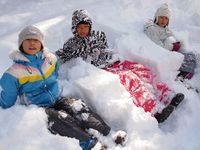 初歩きは雪の中~♪