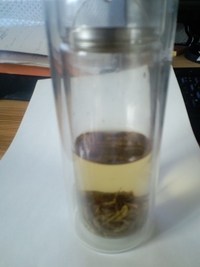 中国茶携帯水筒を用いたお茶の入れ方