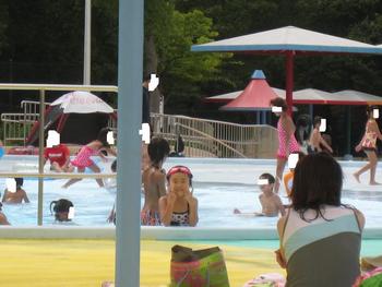 王仁公園(わにこうえん)プールに行きました(#^.^#)