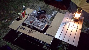 ニトリテーブル改造 ニトリテーブル改造
