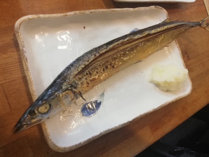 JR京橋でちょいと一杯いつものお店で。粕汁が店頭に並んだ冬の始まり JR京橋でちょいと一杯いつものお店で。粕汁が店頭に並んだ冬の始まり