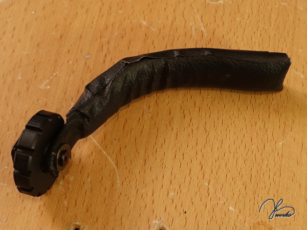 ホットシュー部を装着して完成