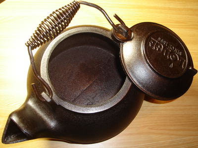 『LODGE tea-kettle 2TK2』