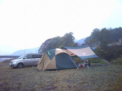 武井デビューソロキャンin河原。