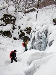 厳冬のもみじ谷（その2）