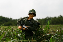 「朝霧にてTBCOM軍を発見セリ！」