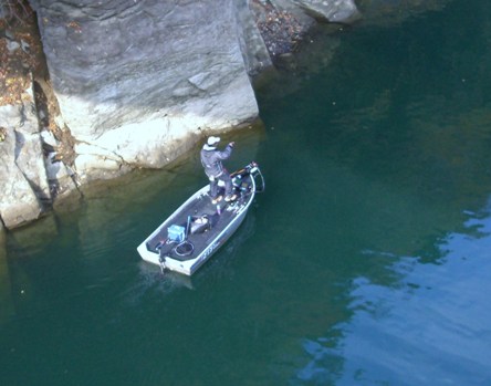 バス釣り エギングの島 ｊｂトップ５０生野銀山湖 観戦