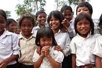 カンボジアの子供達のために！！！