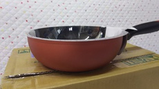 焼く・炒める・揚げる・煮る！フッ素加工深型フライパン！