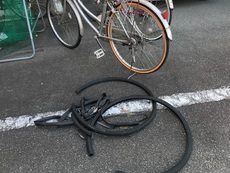 パンクだらけの我が家の自転車 2021/09/19 17:20:00