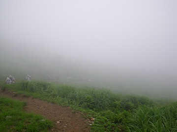 後ろ向き de 伊吹山