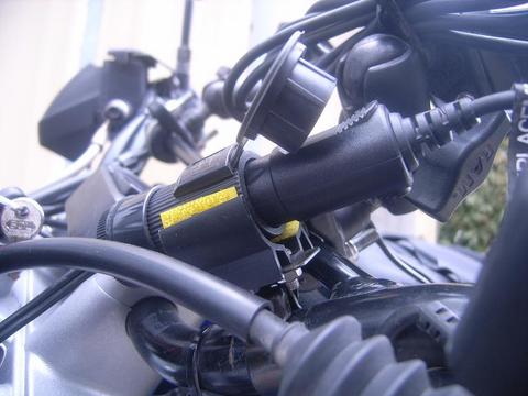 F650GS DAKAR 電源取り出し問題はなんとか解決