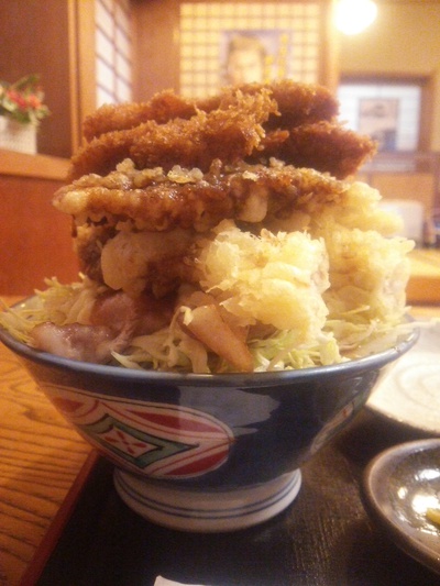 癒しとデカ盛りスポットへ