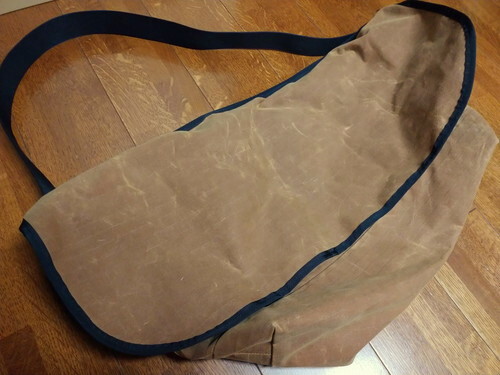 shtak BLUE LUG メッセンジャーバッグ 狭し