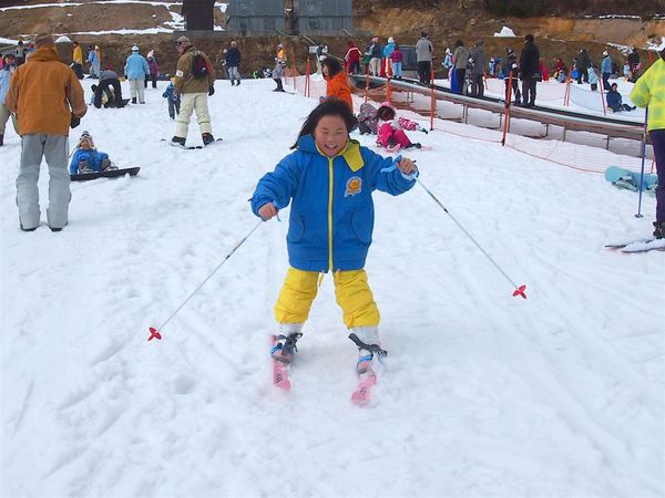 赤子山スキー場 雪なし から国境スノーパーク 雪あり へ ミ そうだキャンプに行こう