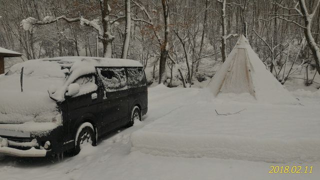 雨のち大雪♪雪中キャンプ
