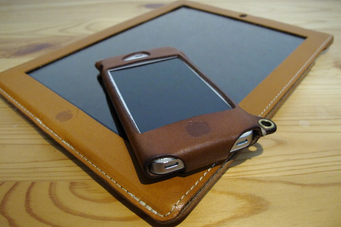 iPhone皮ケース