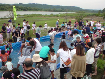 北秋田市　米代川鮎祭り！