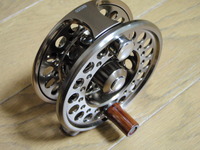 飛びついた。フリーストーンLA３・４ 2009/04/20 19:06:37