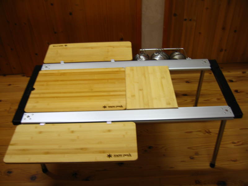 IGTウッドテーブル竹