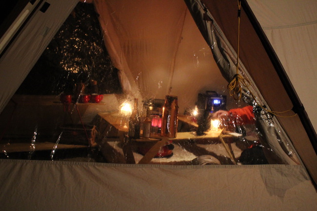 冬キャンプの夜を極上に変えるひと工夫