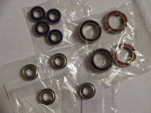 ベアリング交換 ： ハブ研究