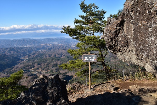 霧氷の霊山