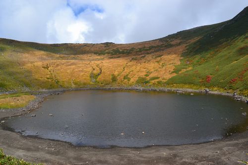 紅葉と静寂の鳥海山へ