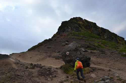 ほんのり秋色の安達太良山