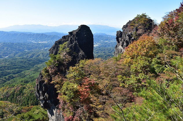 秋澄む霊山