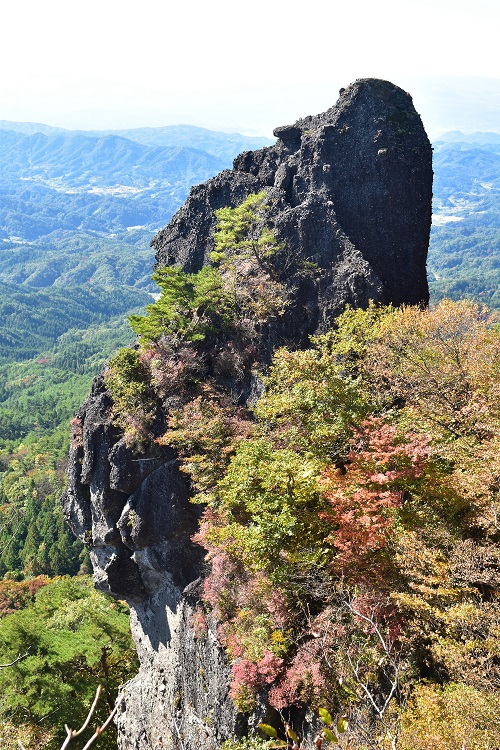 秋澄む霊山