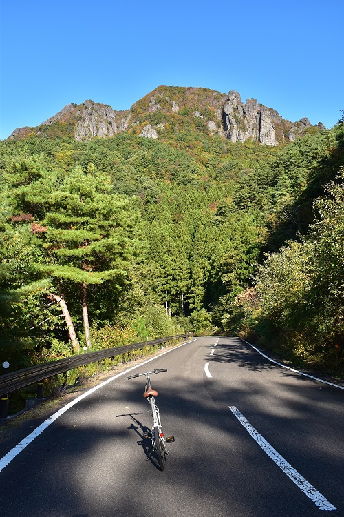 秋澄む霊山