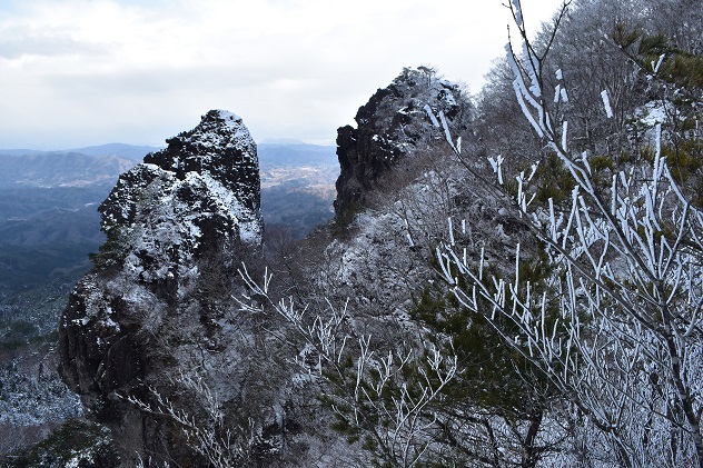 冬の霊山・春の花見山