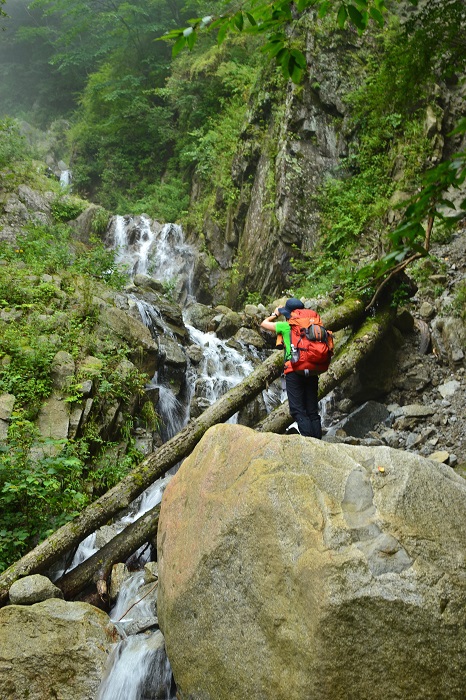 鳳凰山の3つの峰をめぐり歩く