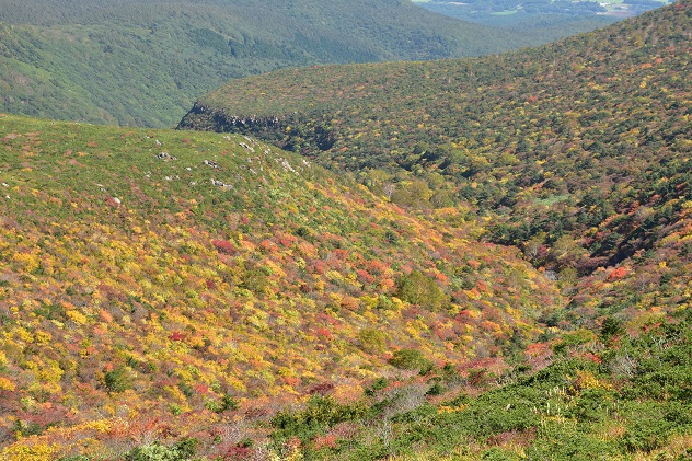 “山粧う”　安達太良山