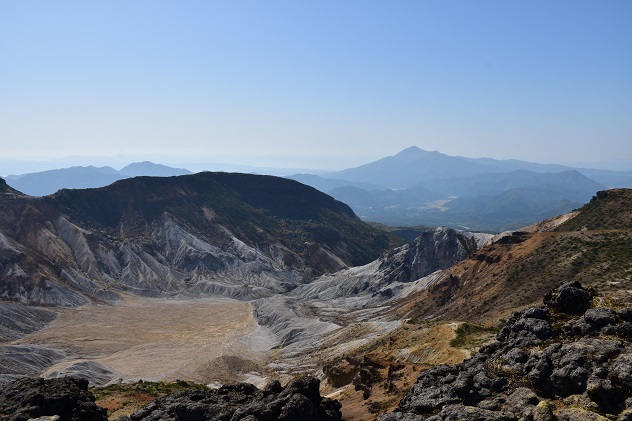 “山粧う”　安達太良山