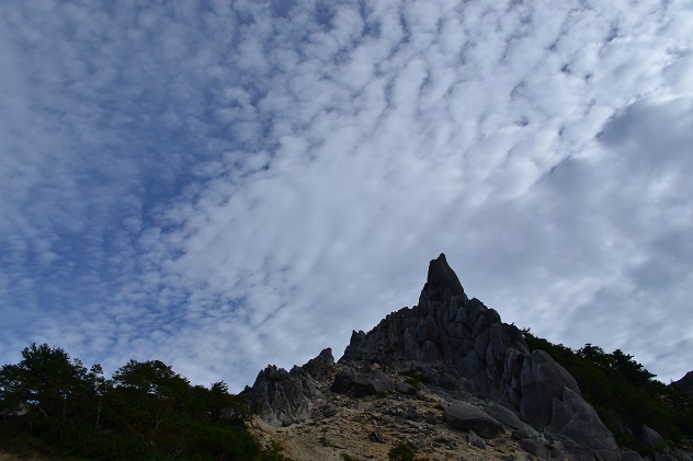 鳳凰山の3つの峰をめぐり歩く