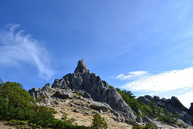 鳳凰山の3つの峰をめぐり歩く