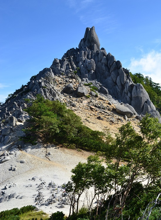 鳳凰山の3つの峰をめぐり歩く