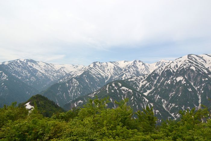 倉手山からの素晴らしき飯豊連峰