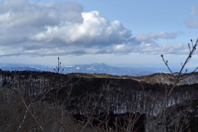 歴史ロマンあふれる霊山